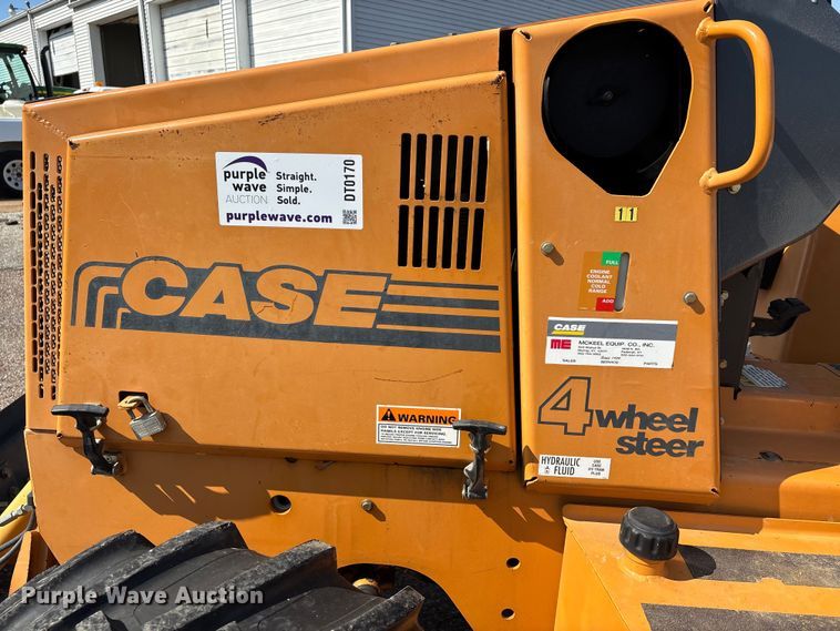 image for item DT0170 2000 Case 560 trencher