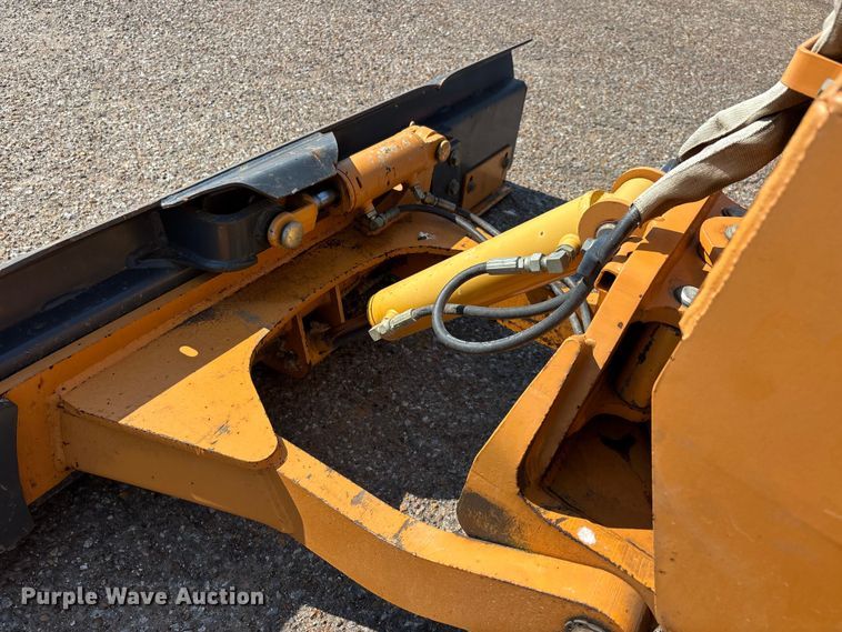 image for item DT0170 2000 Case 560 trencher