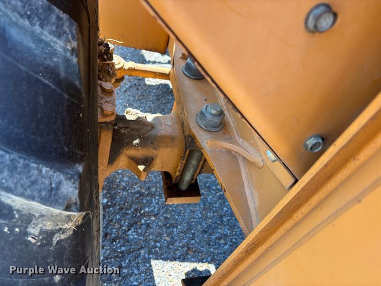 image for item DT0170 2000 Case 560 trencher