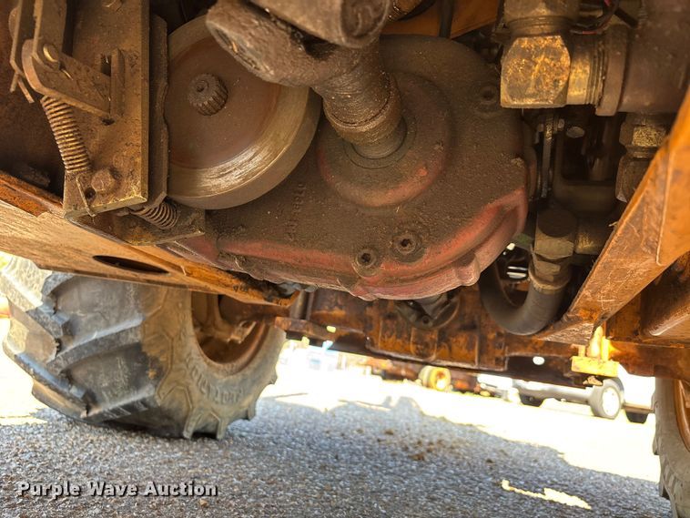 image for item DT0170 2000 Case 560 trencher