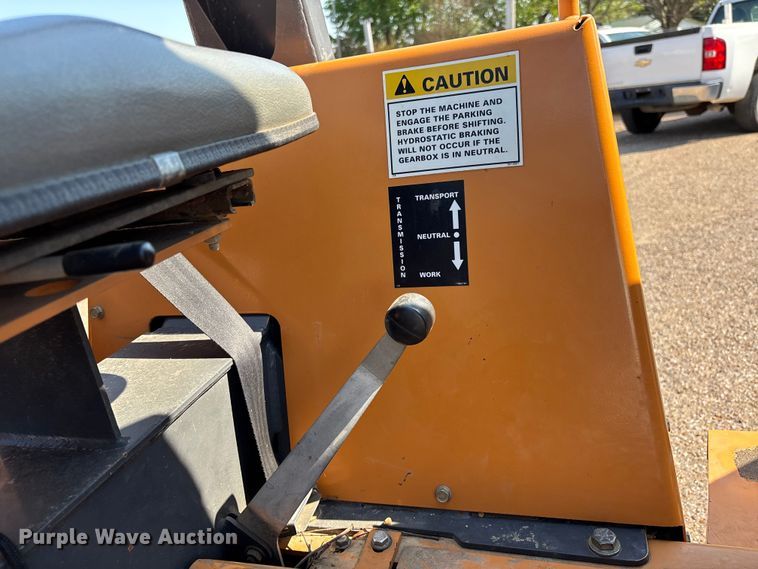 image for item DT0170 2000 Case 560 trencher