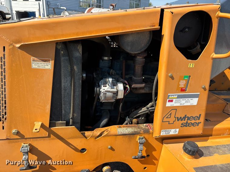 image for item DT0170 2000 Case 560 trencher