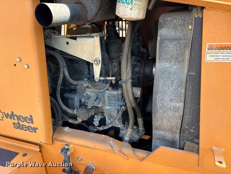 image for item DT0170 2000 Case 560 trencher