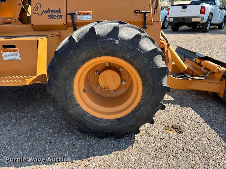 image for item DT0170 2000 Case 560 trencher