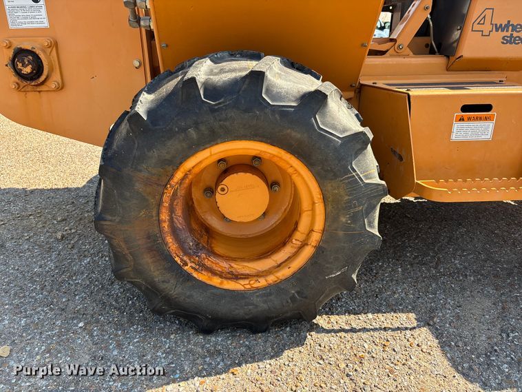 image for item DT0170 2000 Case 560 trencher