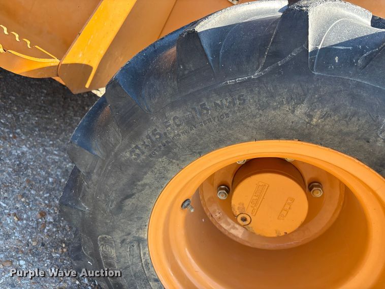 image for item DT0170 2000 Case 560 trencher