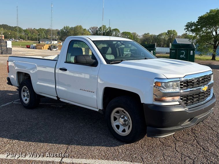 image for item DT0172 2016 Chevrolet Silverado 1500 pickup truck