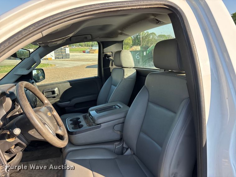 image for item DT0172 2016 Chevrolet Silverado 1500 pickup truck