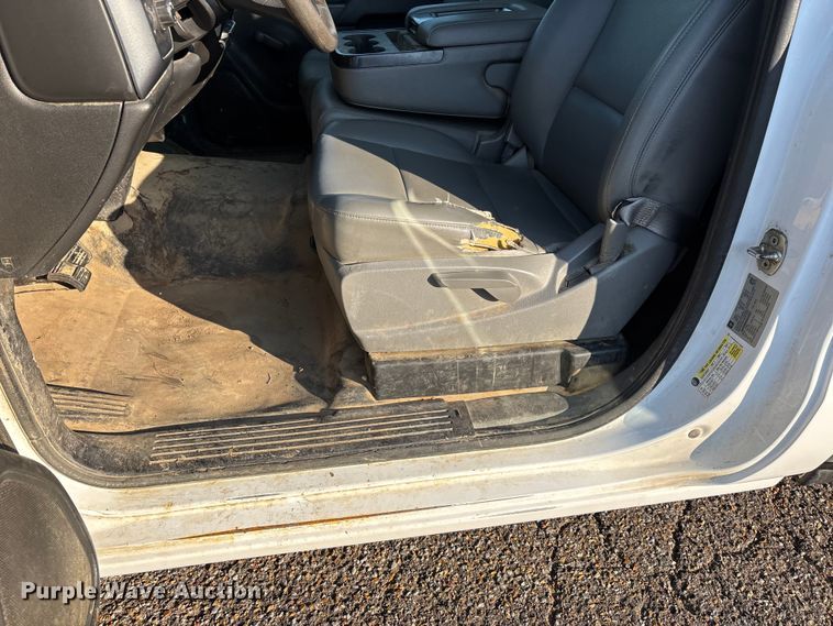 image for item DT0172 2016 Chevrolet Silverado 1500 pickup truck