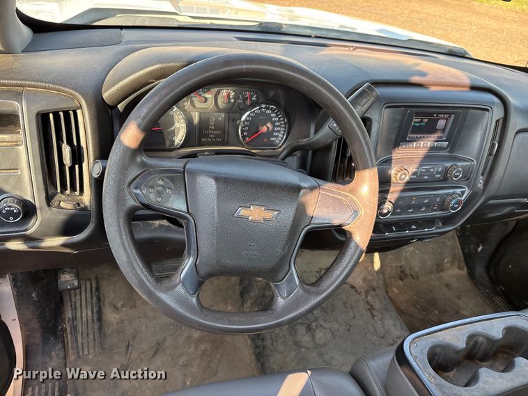 image for item DT0172 2016 Chevrolet Silverado 1500 pickup truck