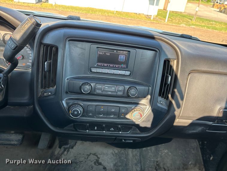 image for item DT0172 2016 Chevrolet Silverado 1500 pickup truck