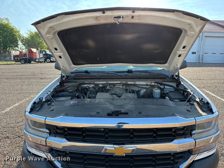 image for item DT0172 2016 Chevrolet Silverado 1500 pickup truck