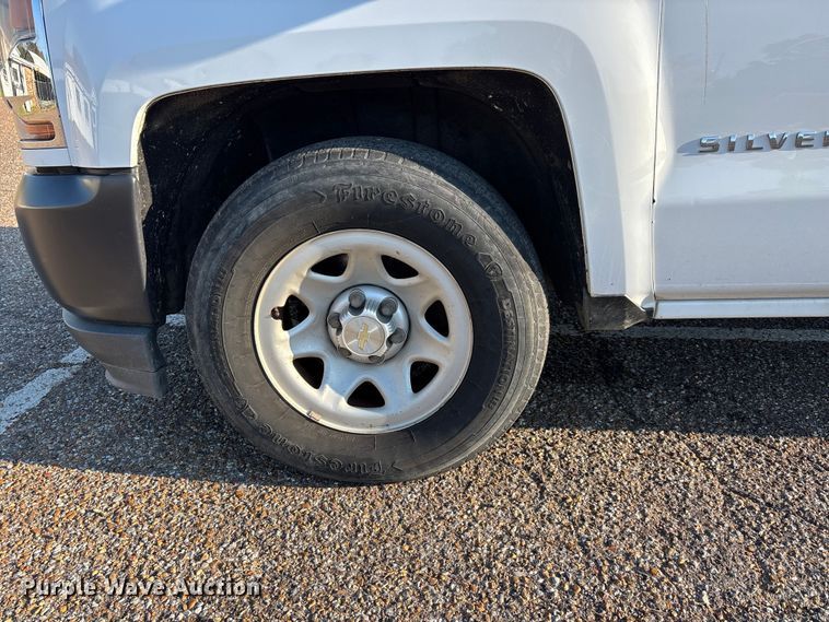 image for item DT0172 2016 Chevrolet Silverado 1500 pickup truck