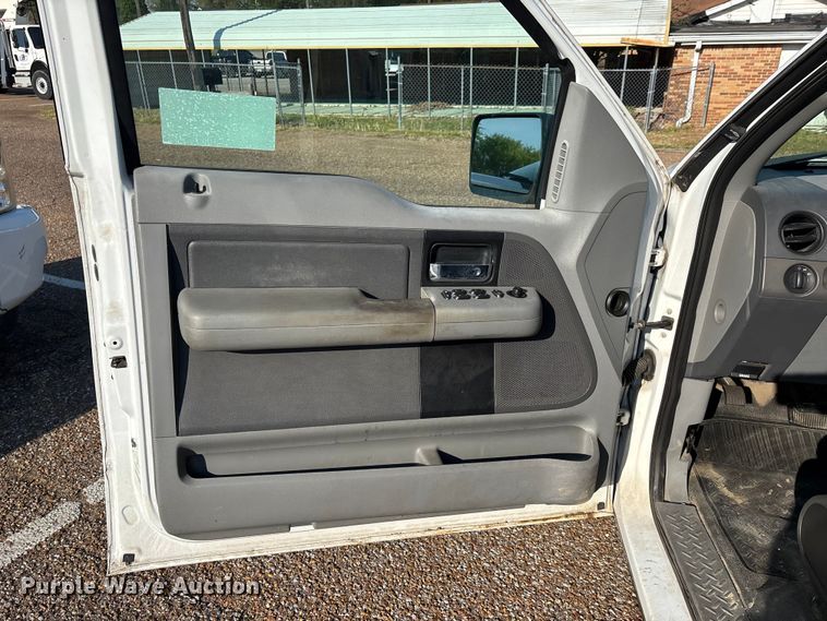 image for item DT0173 2007 Ford F150 Ext. Cab pickup truck