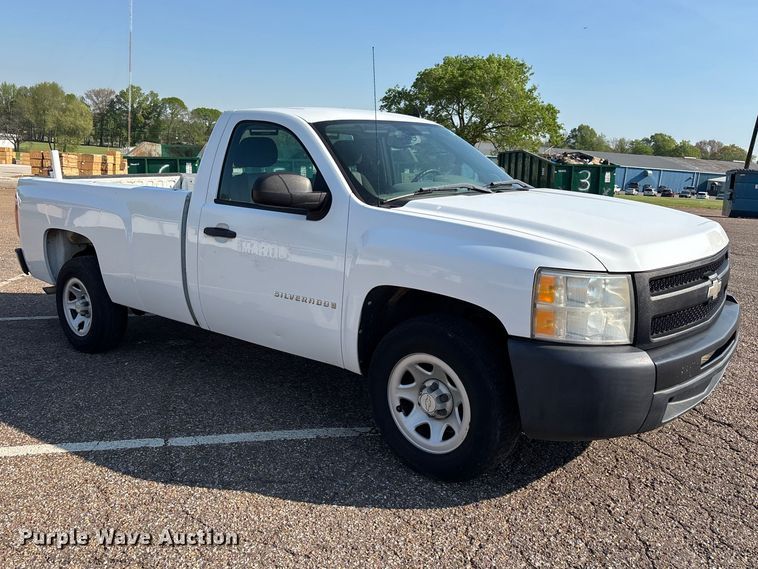 image for item DT0174 2009 Chevrolet Silverado 1500 pickup truck