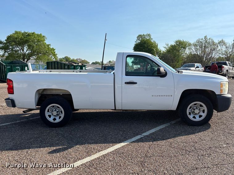 image for item DT0174 2009 Chevrolet Silverado 1500 pickup truck