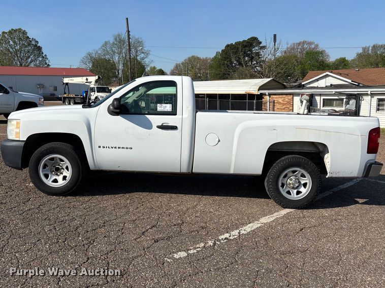 image for item DT0174 2009 Chevrolet Silverado 1500 pickup truck