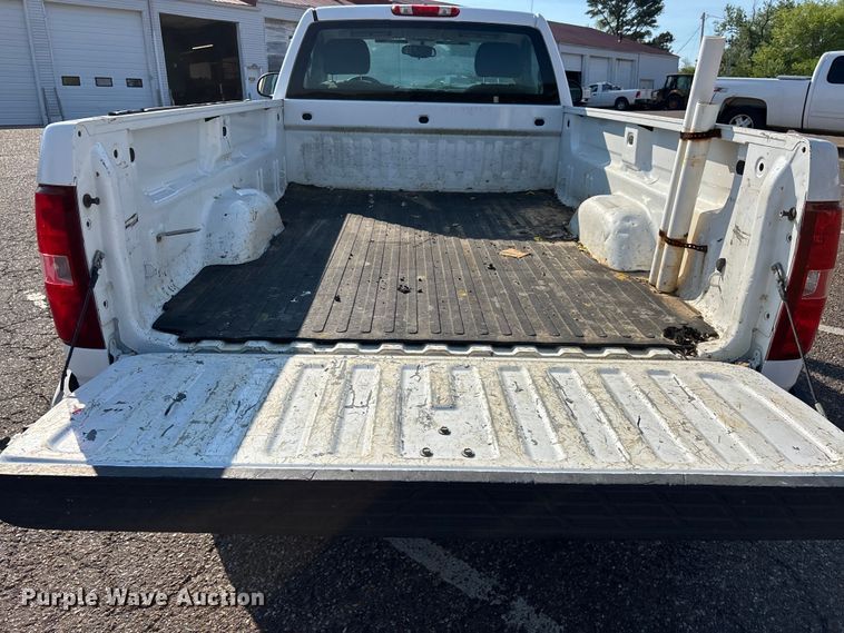 image for item DT0174 2009 Chevrolet Silverado 1500 pickup truck