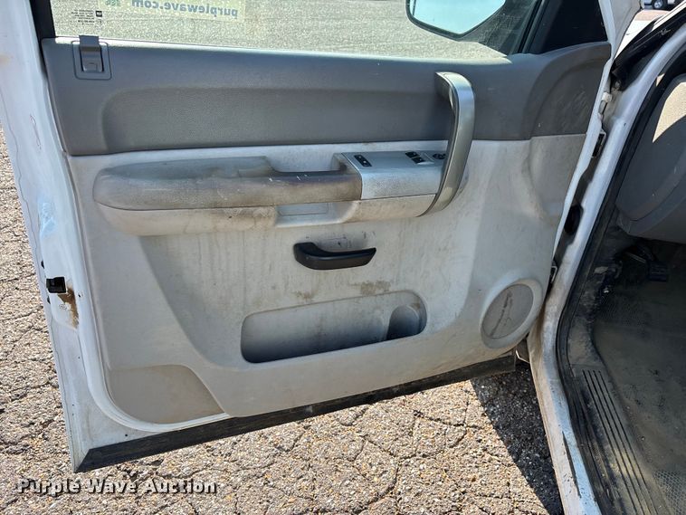 image for item DT0174 2009 Chevrolet Silverado 1500 pickup truck