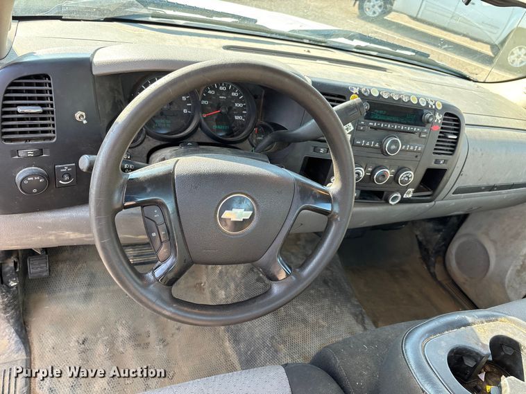 image for item DT0174 2009 Chevrolet Silverado 1500 pickup truck