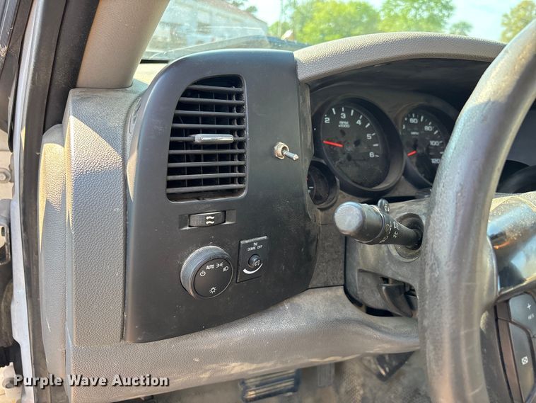 image for item DT0174 2009 Chevrolet Silverado 1500 pickup truck