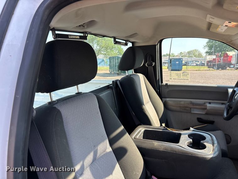 image for item DT0174 2009 Chevrolet Silverado 1500 pickup truck