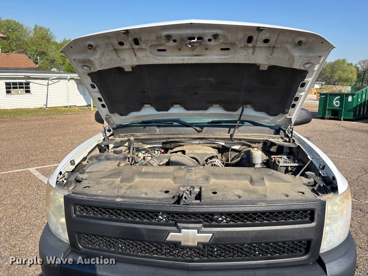 image for item DT0174 2009 Chevrolet Silverado 1500 pickup truck