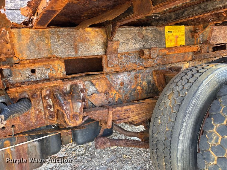 image for item DT0175 2007 Chevrolet C4500 flatbed truck