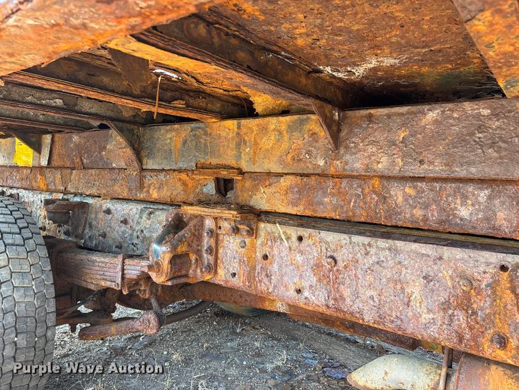 image for item DT0175 2007 Chevrolet C4500 flatbed truck