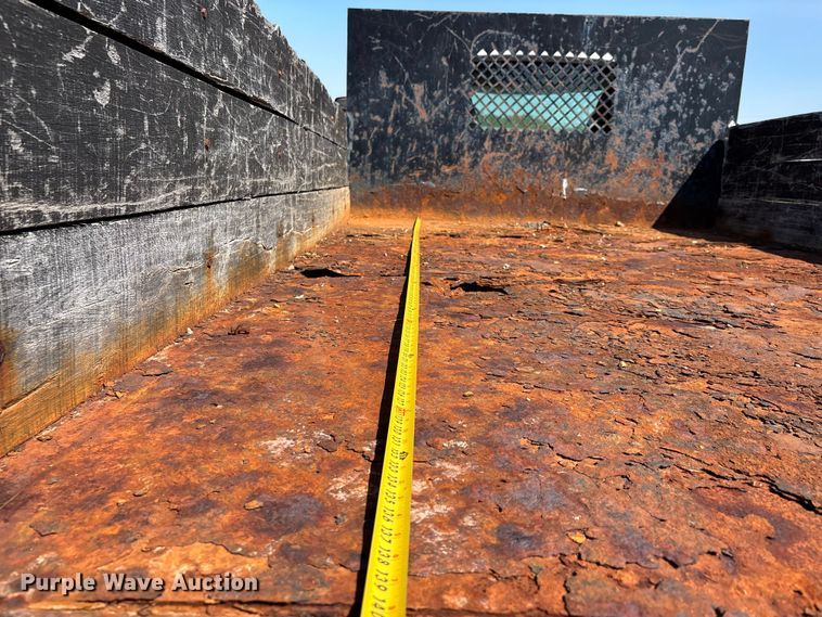 image for item DT0175 2007 Chevrolet C4500 flatbed truck