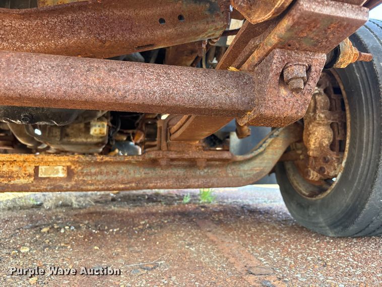 image for item DT0175 2007 Chevrolet C4500 flatbed truck