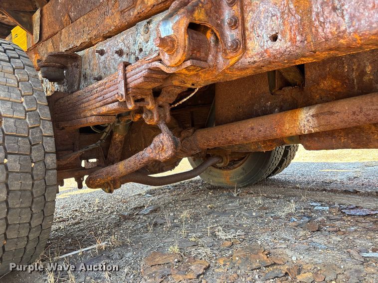 image for item DT0175 2007 Chevrolet C4500 flatbed truck