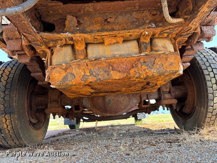 image for item DT0175 2007 Chevrolet C4500 flatbed truck