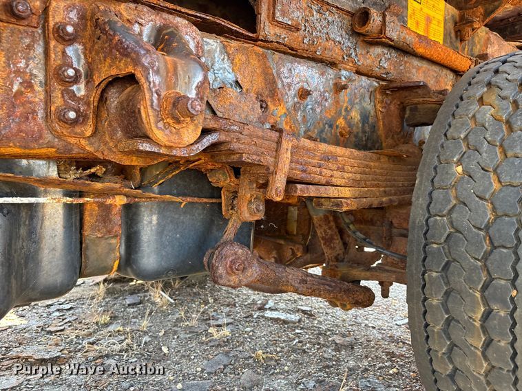 image for item DT0175 2007 Chevrolet C4500 flatbed truck