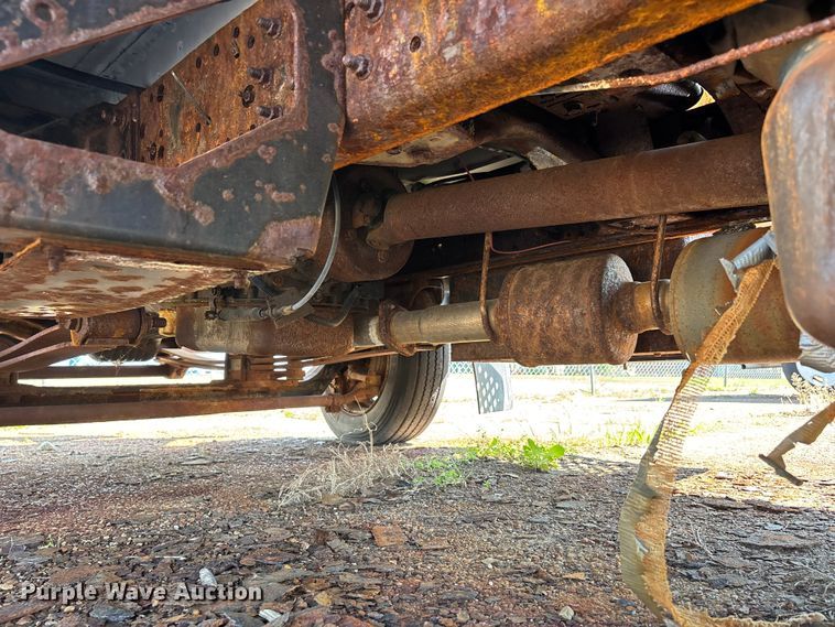 image for item DT0175 2007 Chevrolet C4500 flatbed truck