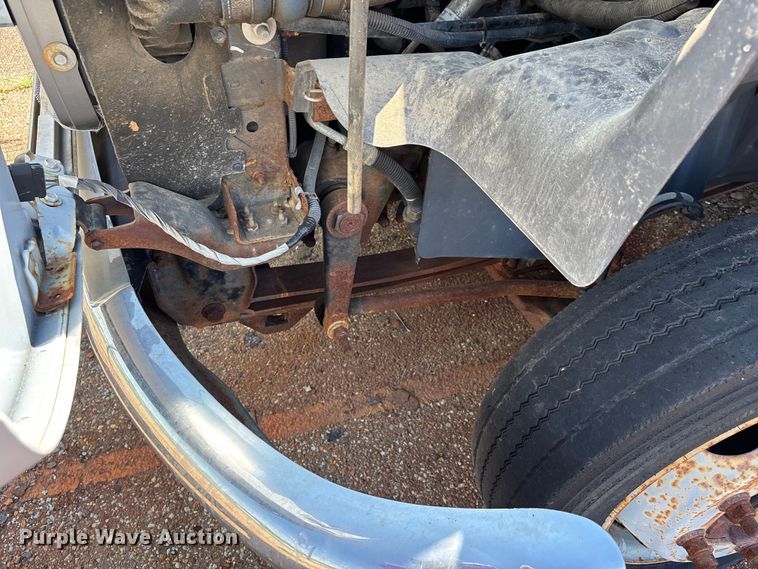 image for item DT0175 2007 Chevrolet C4500 flatbed truck