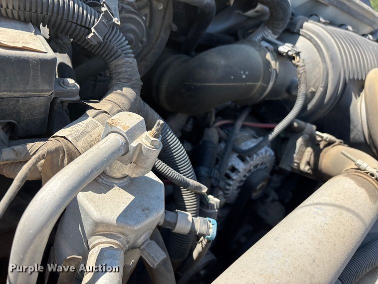 image for item DT0175 2007 Chevrolet C4500 flatbed truck