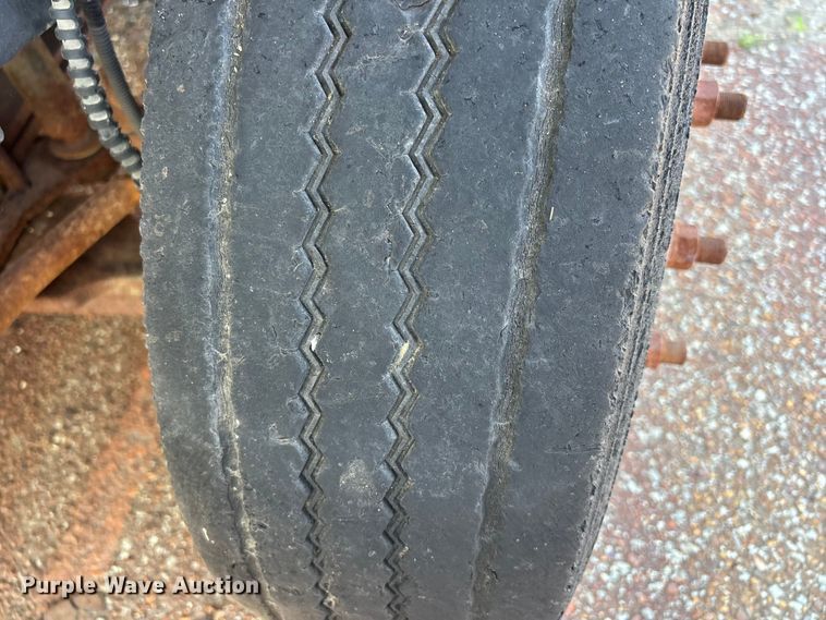 image for item DT0175 2007 Chevrolet C4500 flatbed truck