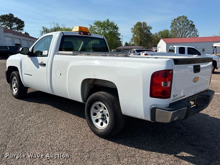 image for item DT0176 2011 Chevrolet Silverado 1500 pickup truck