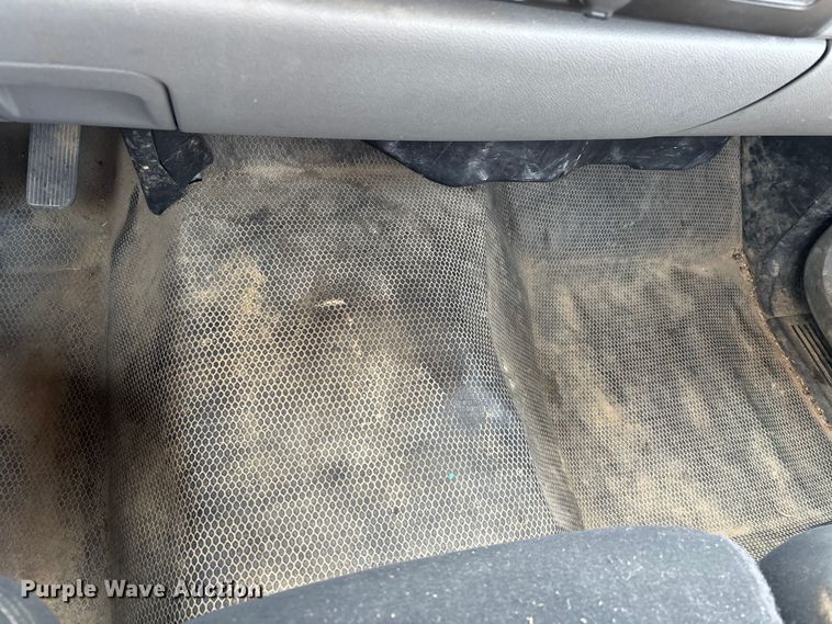 image for item DT0176 2011 Chevrolet Silverado 1500 pickup truck