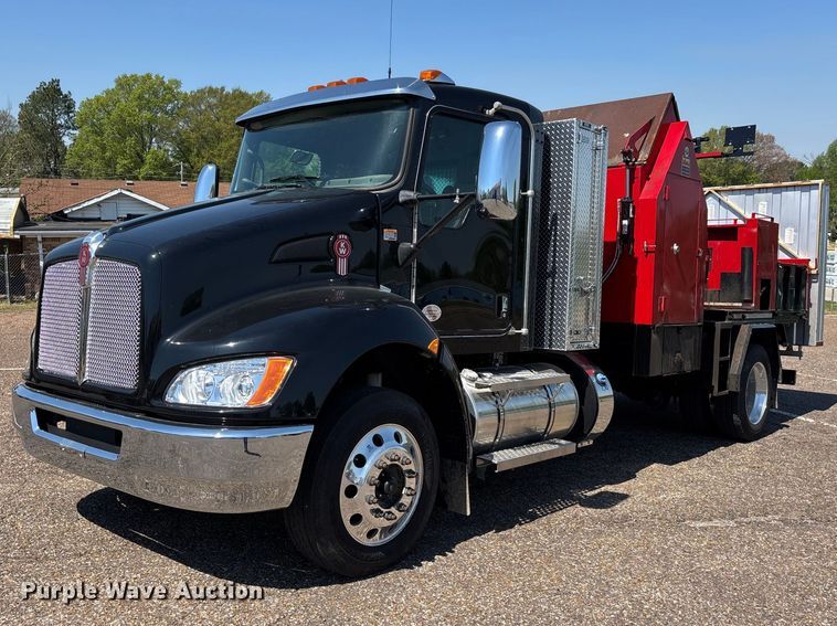 image for item DT0177 2022 Kenworth T3 infrared pothole patcher truck