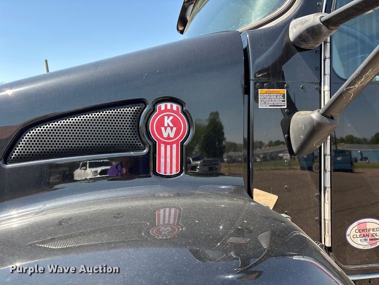 image for item DT0177 2022 Kenworth T3 infrared pothole patcher truck