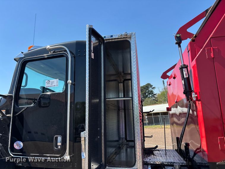 image for item DT0177 2022 Kenworth T3 infrared pothole patcher truck