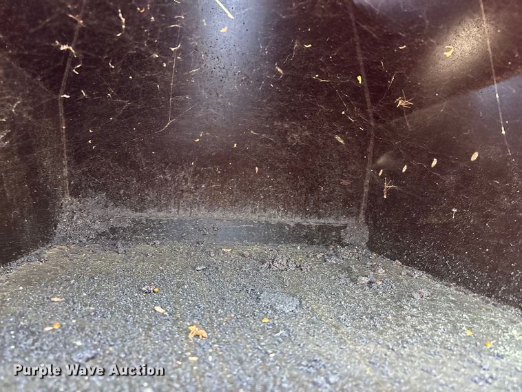 image for item DT0177 2022 Kenworth T3 infrared pothole patcher truck