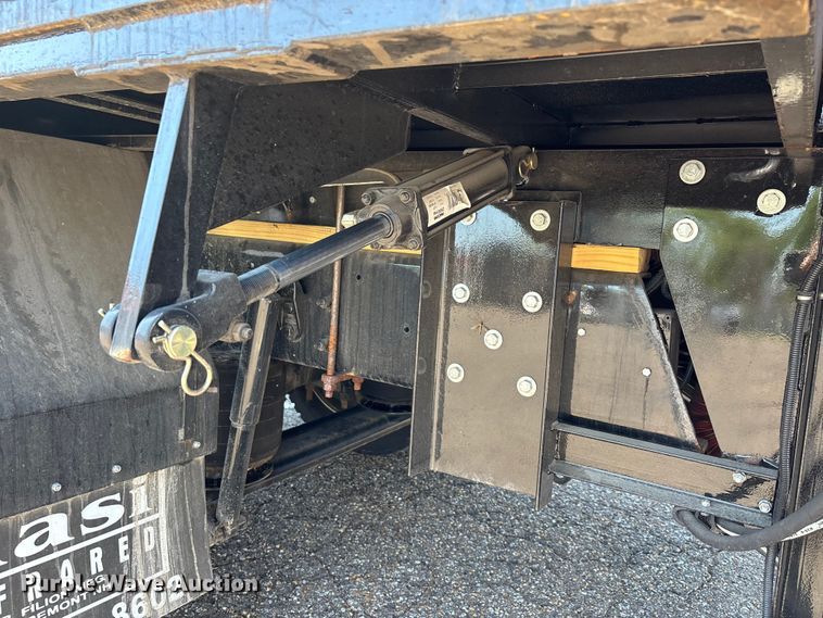 image for item DT0177 2022 Kenworth T3 infrared pothole patcher truck