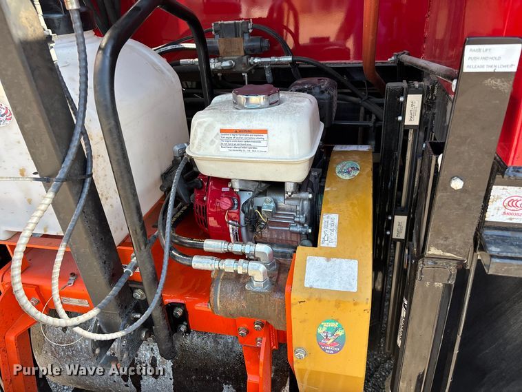 image for item DT0177 2022 Kenworth T3 infrared pothole patcher truck