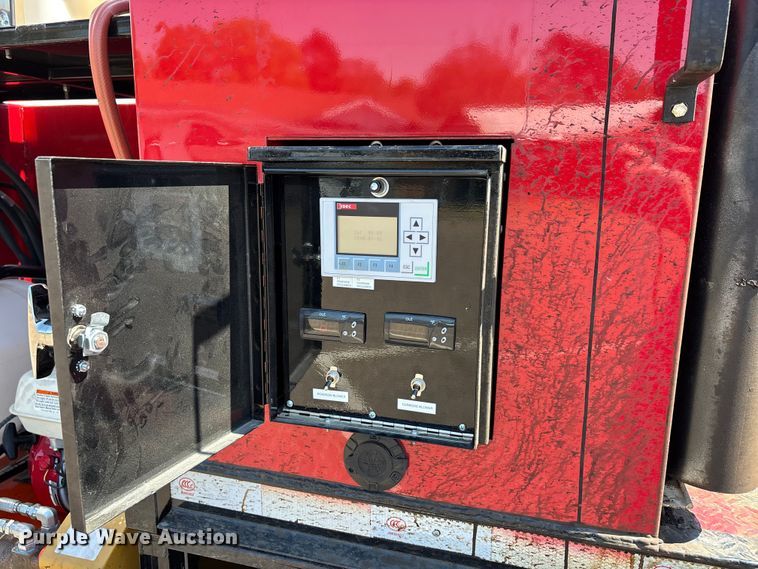 image for item DT0177 2022 Kenworth T3 infrared pothole patcher truck