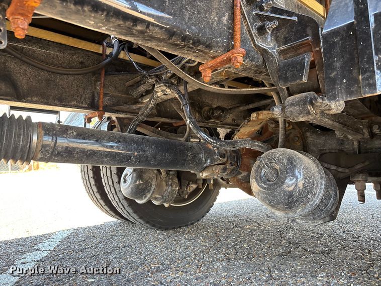 image for item DT0177 2022 Kenworth T3 infrared pothole patcher truck