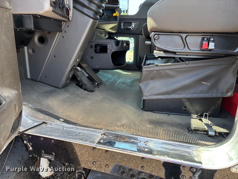 image for item DT0177 2022 Kenworth T3 infrared pothole patcher truck