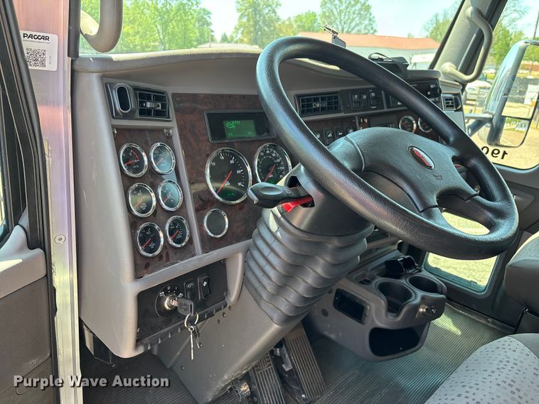 image for item DT0177 2022 Kenworth T3 infrared pothole patcher truck